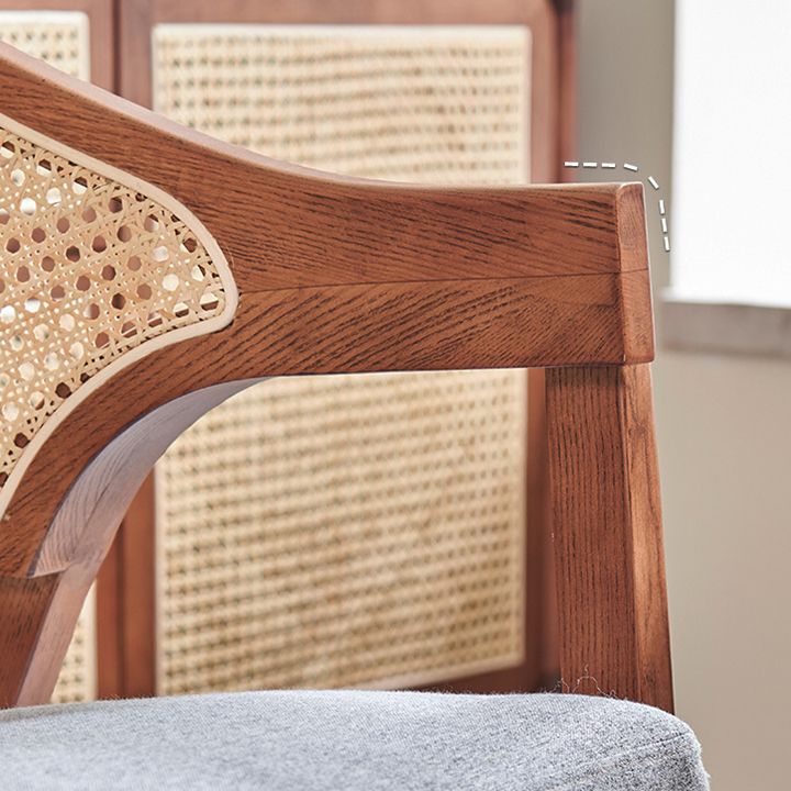Modern Simple Arm Chair Wooden Frame Dining Arm Chair for Home Use