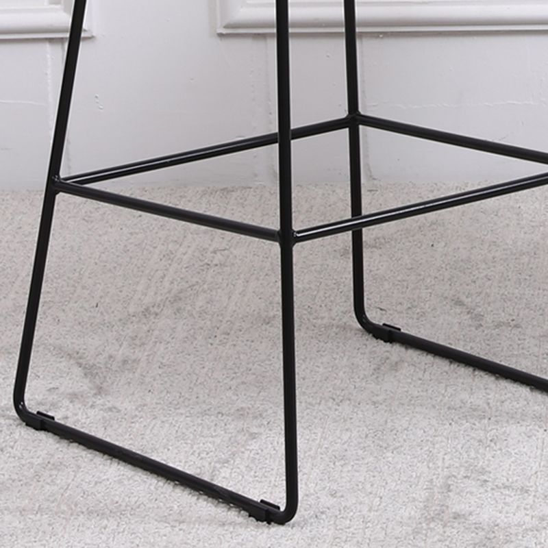 Moderne Rückenlehne Armless Counterhocker Steel Café Barhocker mit Lederkissen