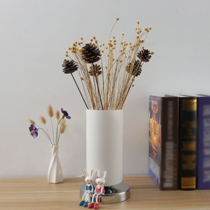 Lampada da tavolo con fiori e vasi Lampada da notte cromata a 1 luce in vetro bianco nordico con decorazioni floreali