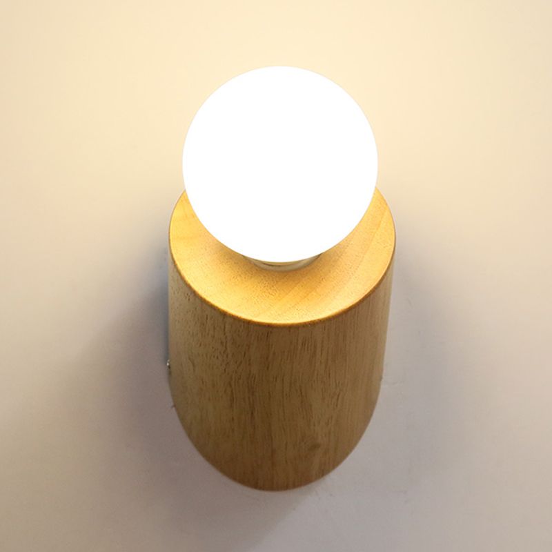 Holzgewinkelte Stangenwandhalterung minimalistisch 1 Kopf Beige Leuchtenbeleuchtung mit offenem Glühbirnendesign