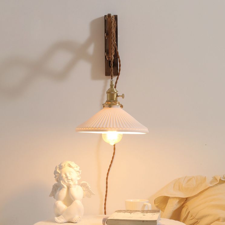 Dunkle Holz 1-Licht-Lesen Wandlampe Vintage Taperedglas ausziehbarer Wandleuchte