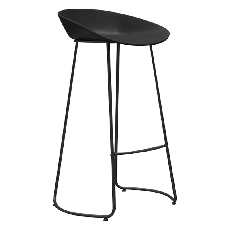 Modern Armless Backrest Counter Stool Iron Bar Stool with Plastic Seat and Pedal