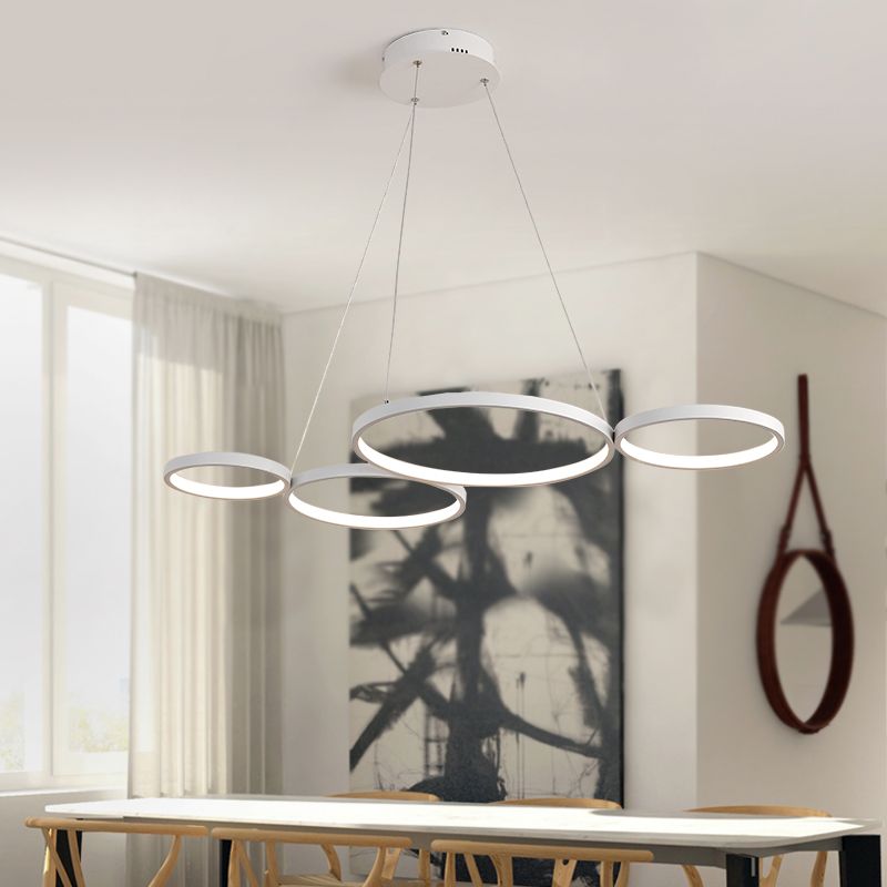 4 Rings Acrylic Ceiling Chandelier Simple LED Black/White Drop Pendant over Table in Warm/White/Natural Light