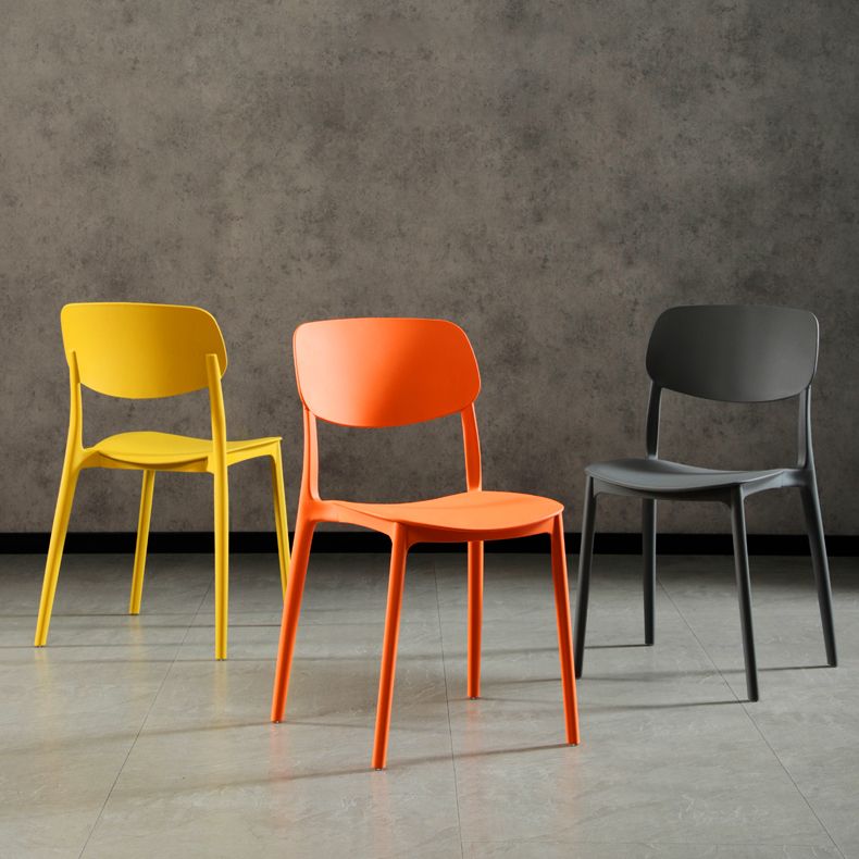 Silla lateral de plástico moderna para interiores y exteriores, silla lateral de comedor con respaldo abierto