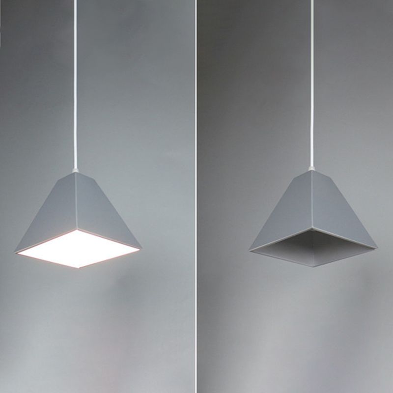 Trapezoide de metal Luz colgante Nordic Macaron Style 1 Lámpara de techo de mesa de comedor ligero