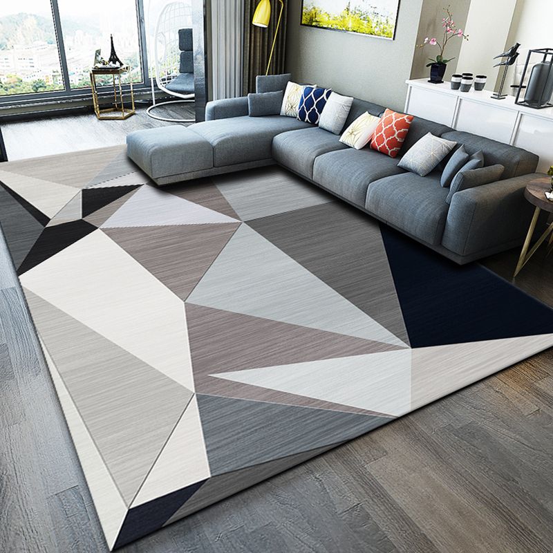 Gray Tone Simplicity Indoor Rug Polyester Triangle Print Carpet Washable Rug for Home Decoration