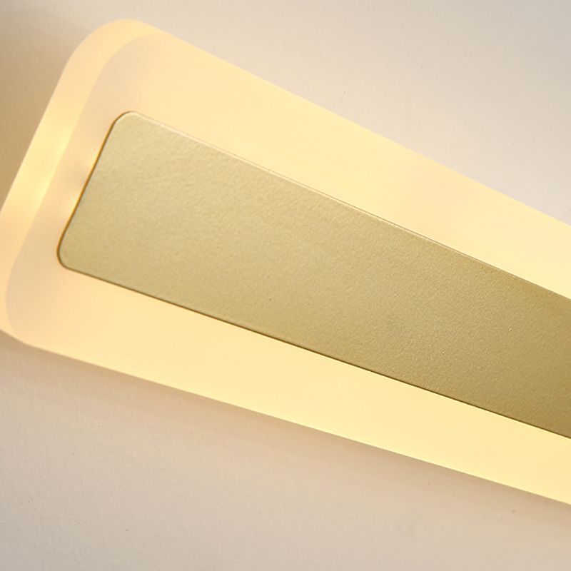 Linear Shape Metal Wall Sconce Modern Style Single Light Mirror Wall Mount Light