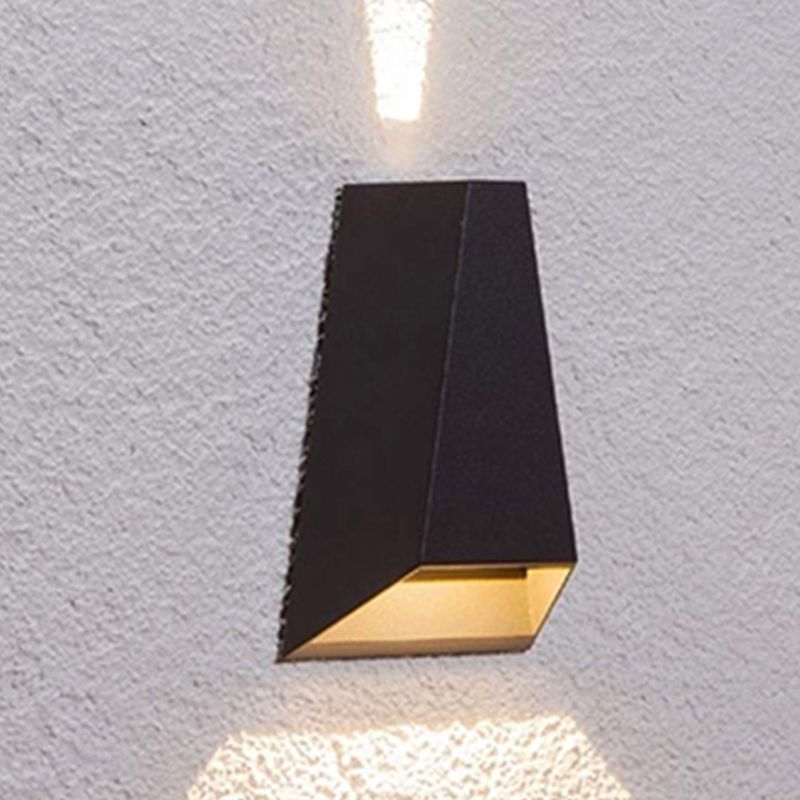 Geometric Shade Metal Wall Sconce Modern Style 2 Lights Wall Mount Lighting