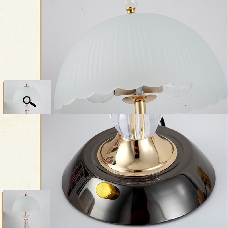 Luz de luz nocturna con copa de oro negro 2 bombillas lámpara de mesa de vidrio esmerilado con columna de cristal