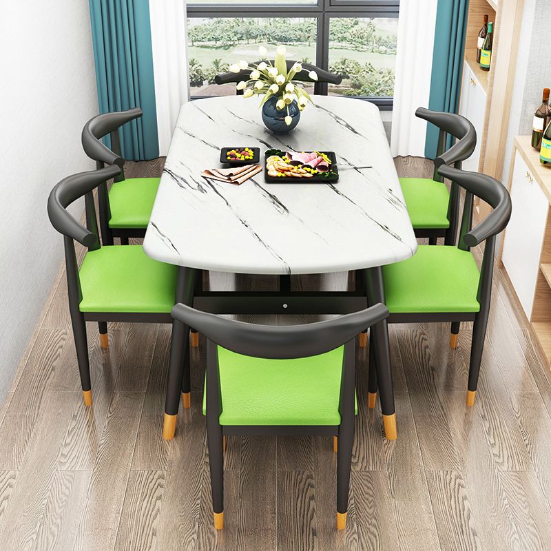 Standard Wood Top Dining Room Set with 4 Black Wood Legs Base for Dining Furniture