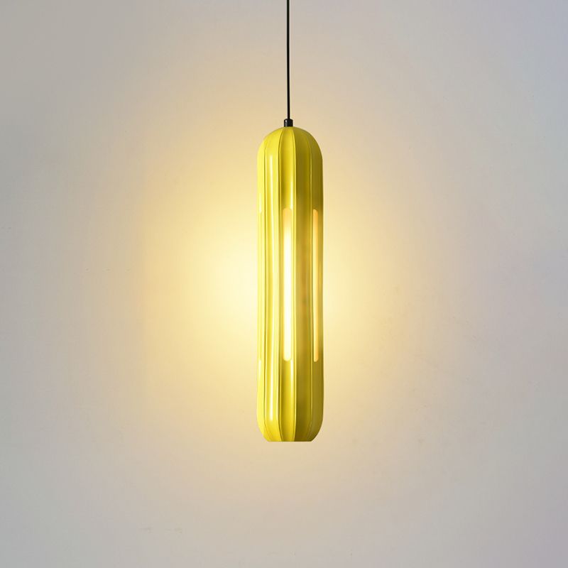Macaron acanalado la resina colgante de caza oblonga 1 cabeza amarilla de lámpara colgante sobre la mesa