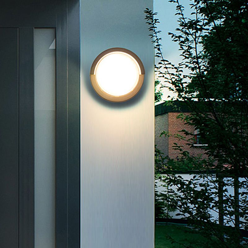 Fissature di illuminazione contemporanea con ombra acrilica arrotonda lampada esterna