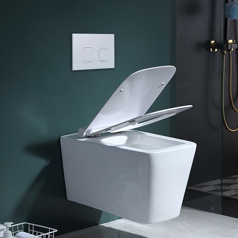 Modern Concealed Tank Toilet Skirted Ceramic Wall Hung Flush Toilet with Seat