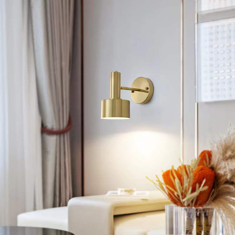 Metal Geometric Shape Wall Sconce Modern Style 1-Light Wall Light Fixture