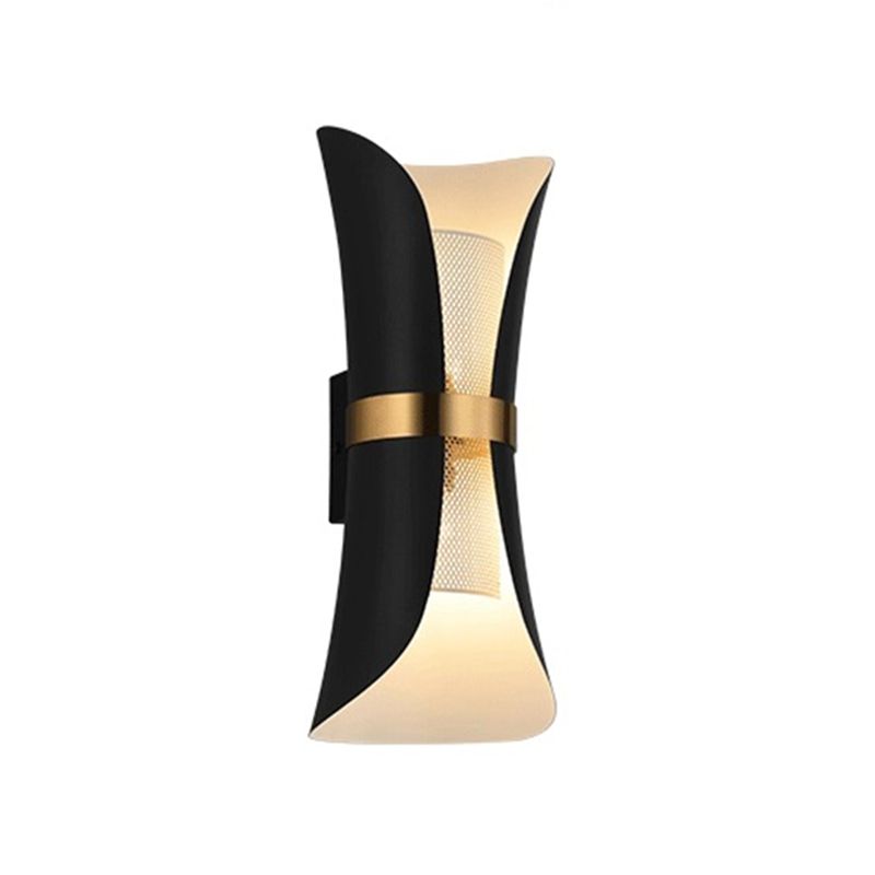 Metall gebogene Wandleuchter moderner Stil 2 Lichter Wandscheibe Jung