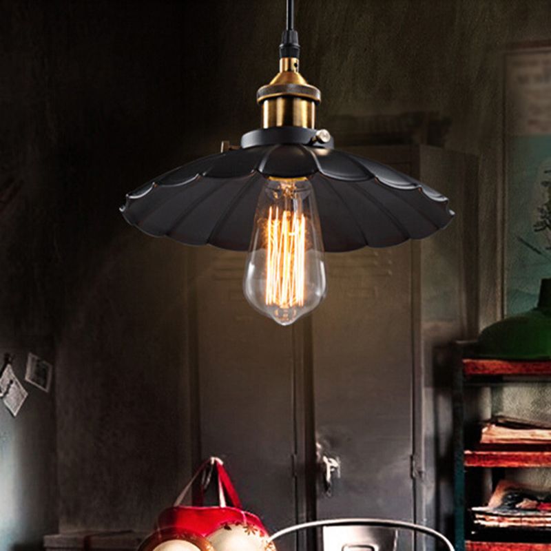 Single-Bulb Metallic Suspension Lighting Retro Style Black Scalloped Cone Restaurant Pendant Ceiling Light