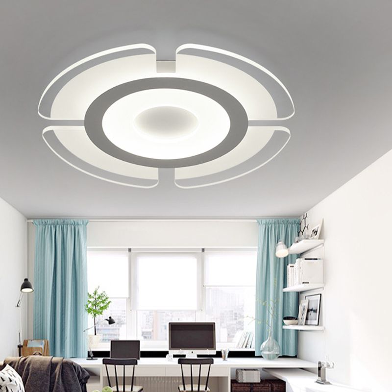 Minimalistic Floweret Flush Ceiling Light Acrylic Bedroom Ultrathin LED Flushmount Lighting in White, 8"/16.5"/31" Wide