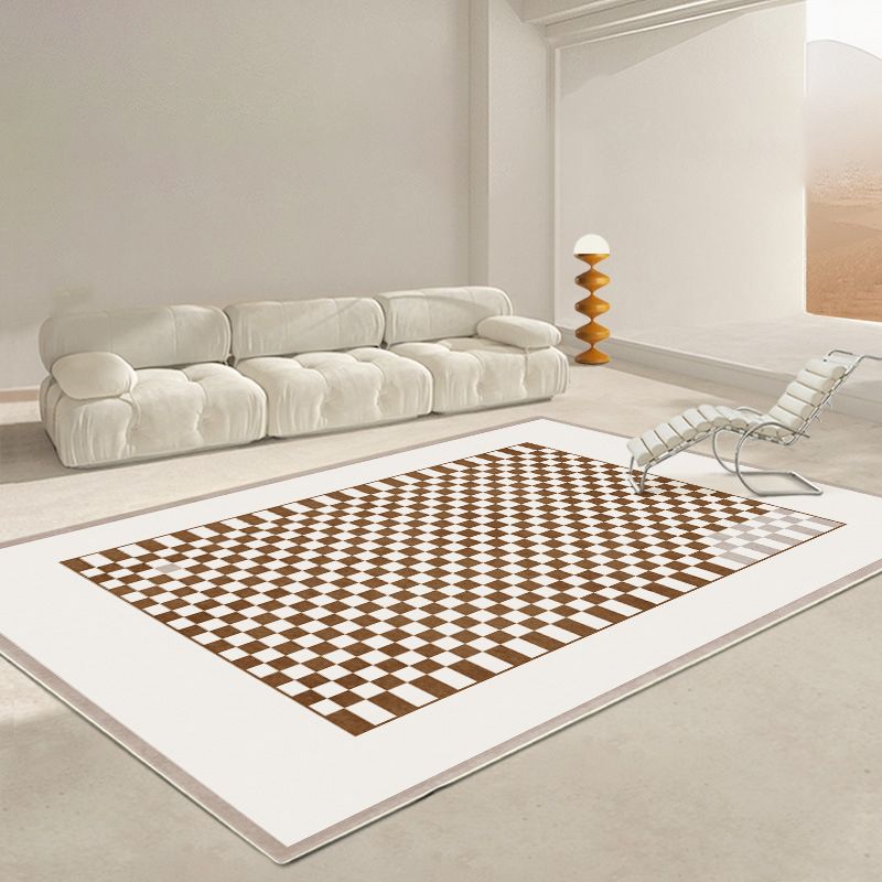 Dark Brown Rug Polyester Check Pattern Rug Stain Resistant Rug for Drawing Room