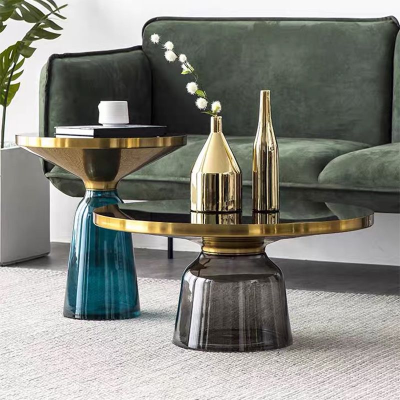 Pedestal Base Design Black Countertop Metal Frame Hand-made Glass Base Round Side Table