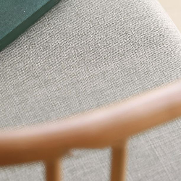 Sedia a braccio posteriore in legno moderno in legno di gomma Matte finisca sedia da pranzo imbottita