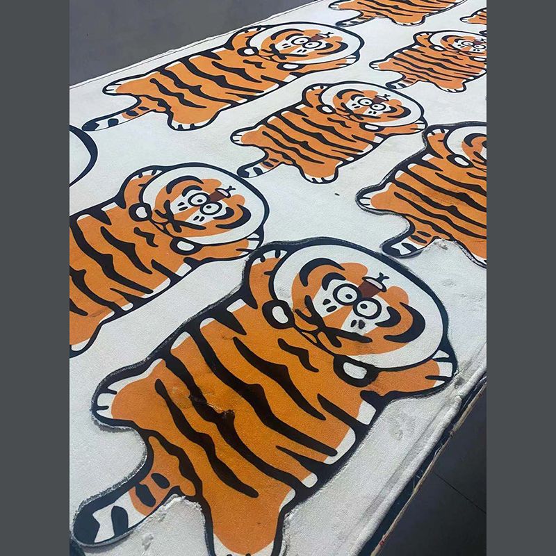Orange Tiger Pattern Area Rug Polyester Area Carpet Non-Slip Backing Rug for Living Room