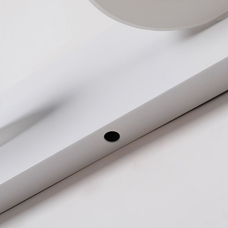 Postmodern Metal Vanity Light Strip White Multi Lights Mperror Light per il bagno