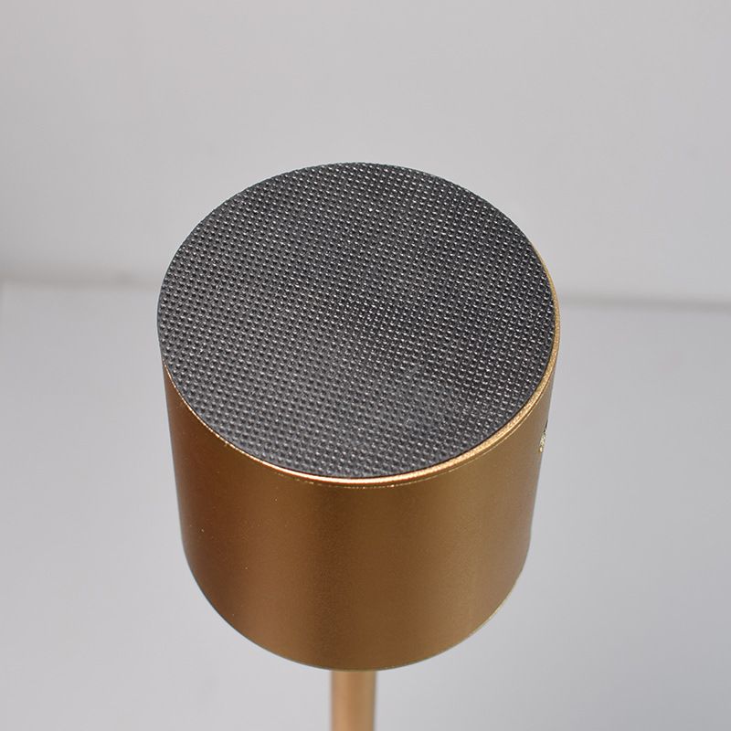 Minimalistische stijl LED-tafellamp Metalen tafellamp voor woonkamer slaapkamer