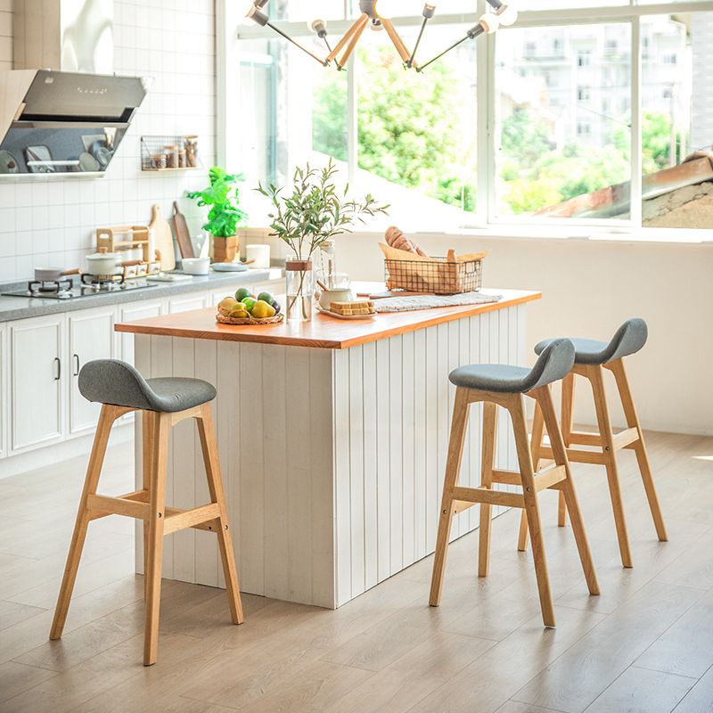 Scandinavian Natural Wood Counter Stools Low Back Bar Stools with Bucket Seat