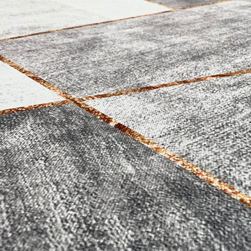 Light Grey Modern Carpet Polyester Striola Carpet Stain Resistant Carpet for Home Decor