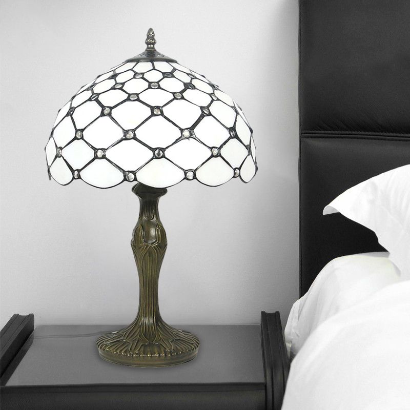 Messing 1 lichte nachtverlichting tiffany wit glas kralen taaklamp met geschulpte rand