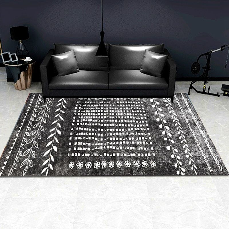 Multi-Colored Room Rug Western Geometric Pattern Area Rug Polypropylene Anti-Slip Backing Pet Friendly Washable Carpet