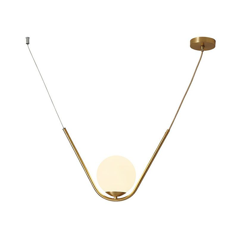 Ball Ophangende verlichtingsarmatuur eenvoud Wit glas 1 kop gouden hanger met v-design