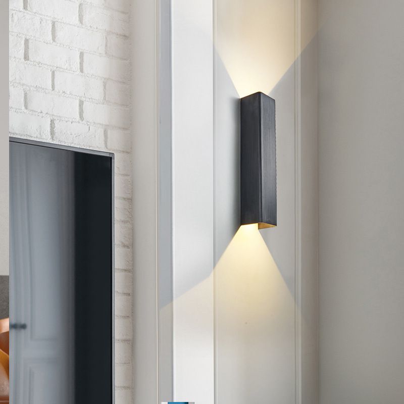 Modern Style Strip Shape Wall Sconce Metal 2 Light Sconce Lighting for Living Room