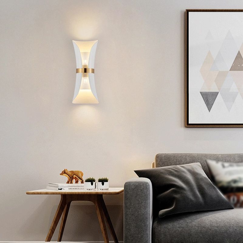 Metall gebogene Wandleuchter moderner Stil 2 Lichter Wandscheibe Jung