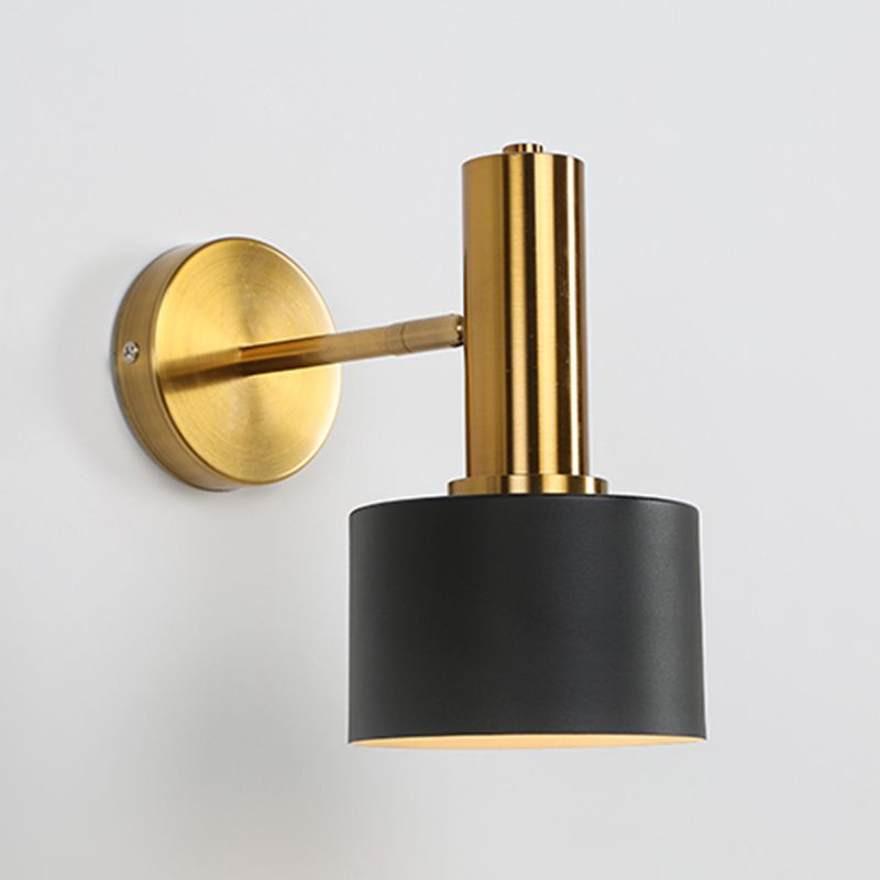 Postmodern Metal Wall Sconce 1 Blub Golden Wall Mounted Light Fixture for Bedroom