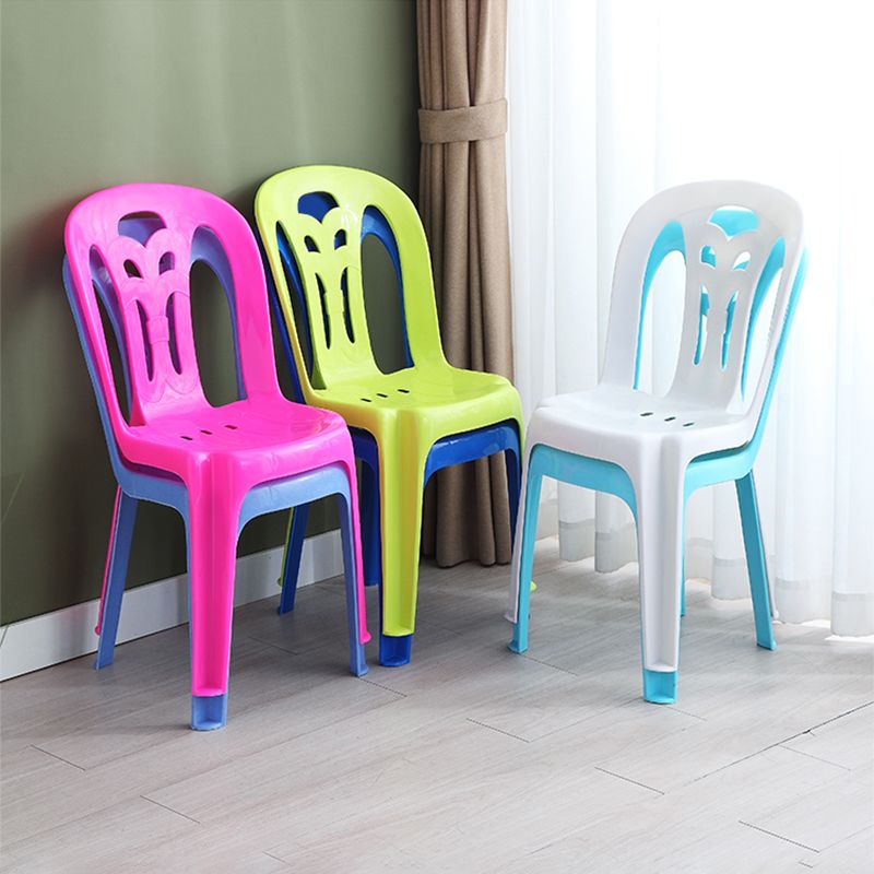 Sillas apilables plásticas contemporáneas del lado trasero del listón de la silla sin brazos para el hogar
