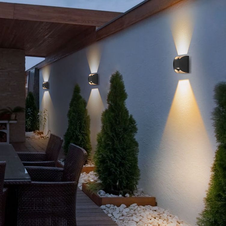 Black LED Wall Sconce in Modern Creative Style Aluminium Waterproof Spotlight with Glass Shade