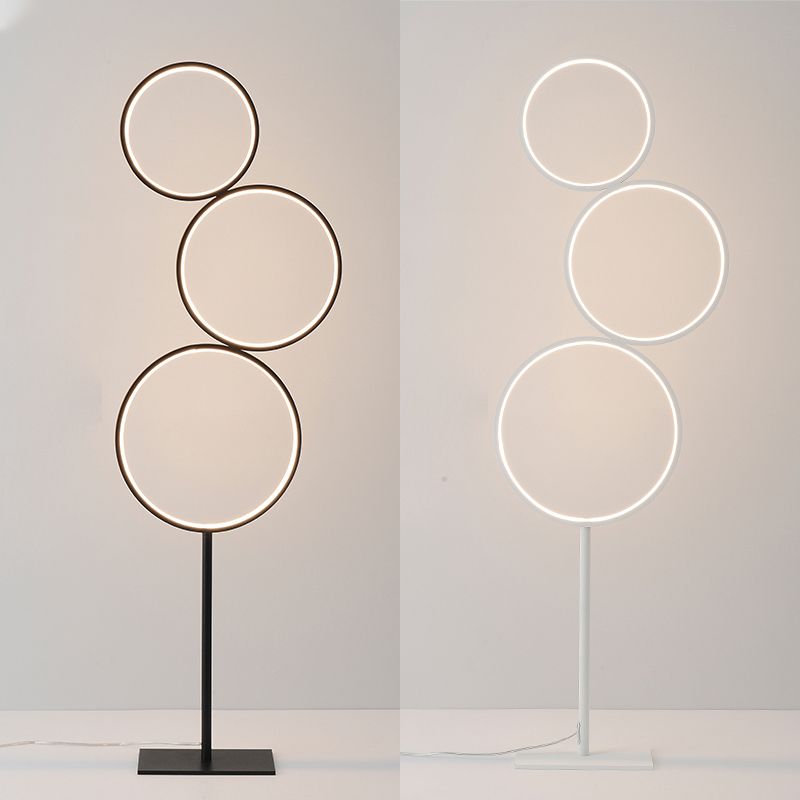 Luce a pavimento multi-anello in metallo Lampada in piedi a LED per soggiorno