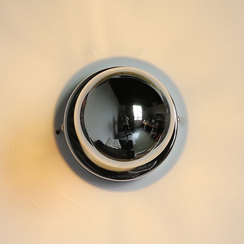 Round Sconce Light Fixtures Modern Style Metal 1 Light Wall Mount Lamp in Silver