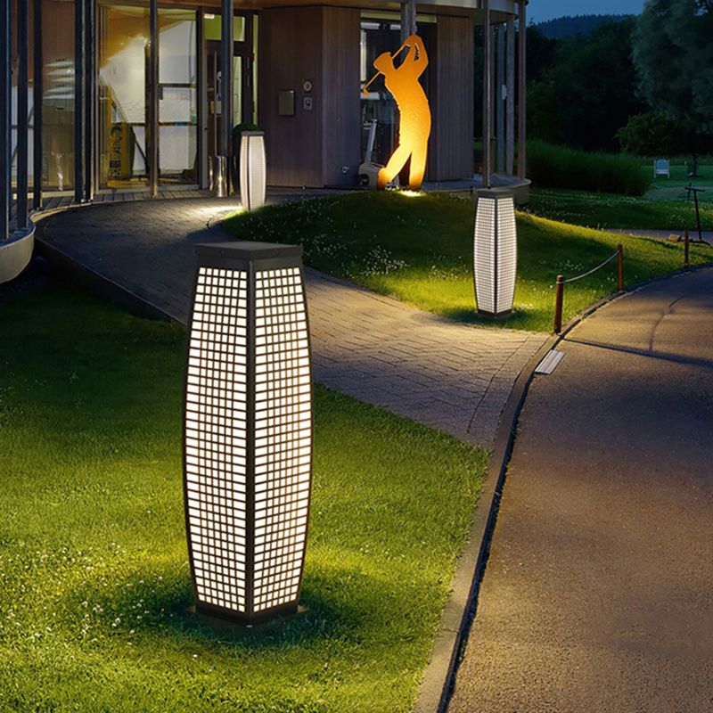 Black Metal Pillar Lamp Waterproof Outdoor Light for Courtyard