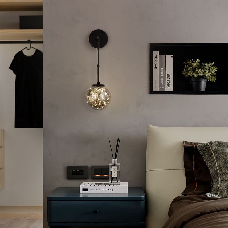 Modern Luxury Globe Wall Sconce 1-Light Wrought Iron LED Wall Light for Living Room