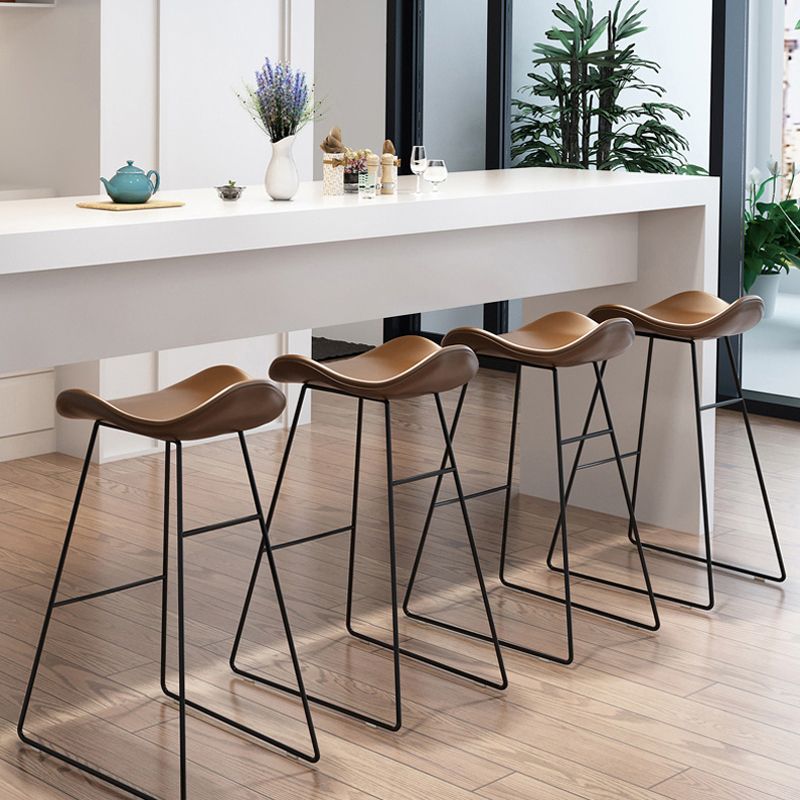 Backless Metal Indoor Counter & Bar Stools Industrial Stools with Black Frame