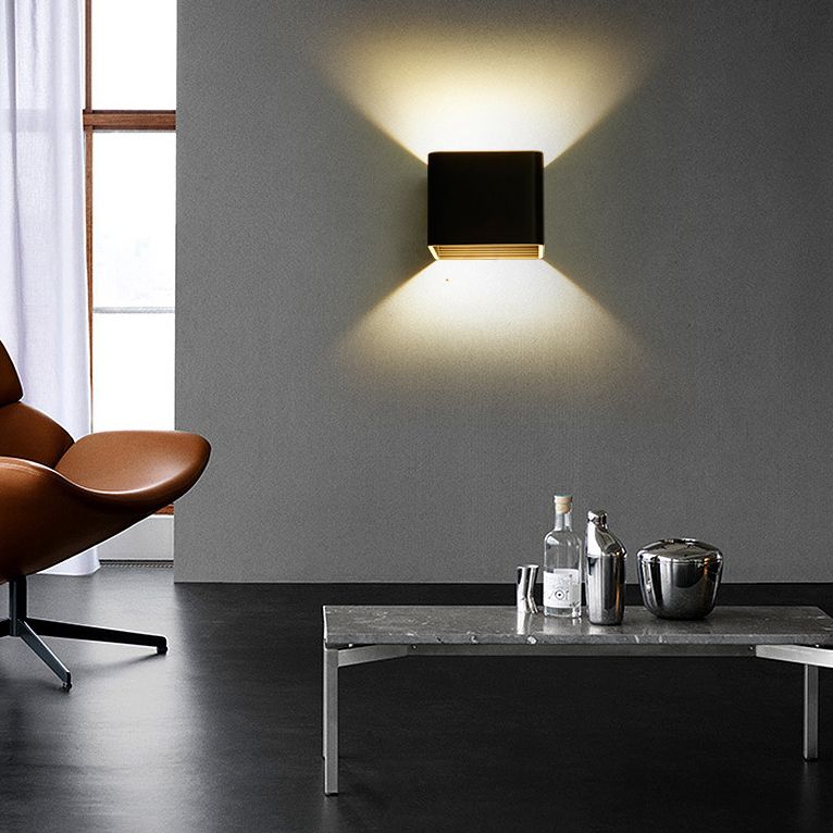 Ultra-modern Square Wall Sconce Lighting Aluminum Wall Mounted Light Fixture for Bedroom