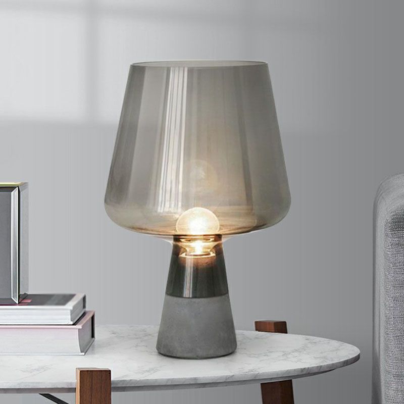 Tasse de vin Light Night Postmodern Verre 1 Bulbe Table de table Éclairage avec base de ciment