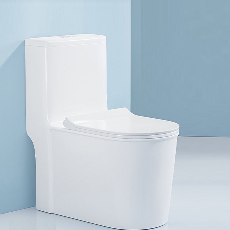 Traditional Floor Mounted Flush Toilet One Piece Toilet Siphon Jet Toilet