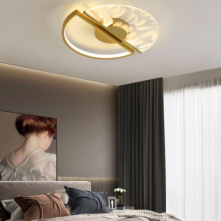 Modern Creative LED Feather Flush Mount Aluminium Circular Ceiling Fixture with Acrylic Shade