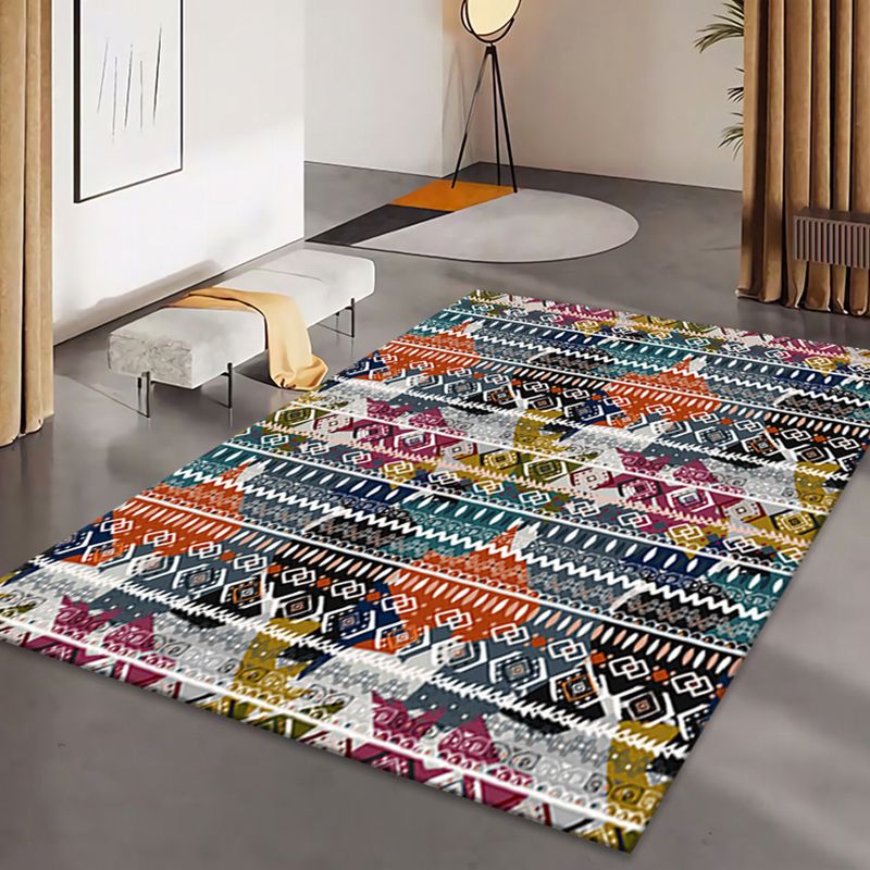 Eleganter mehrfarbiger Boho-Chic-Teppich-Polyester-Stammesmuster Innenteppich Färbung Resistent Teppich für Wohnkultur