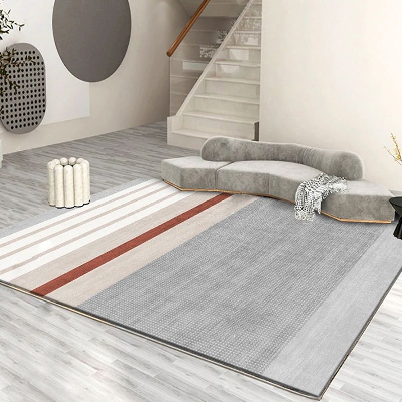 Luxury Graphic Pattern Rug Polyester Carpet Pet Friendly Area Rug for Home Decoration