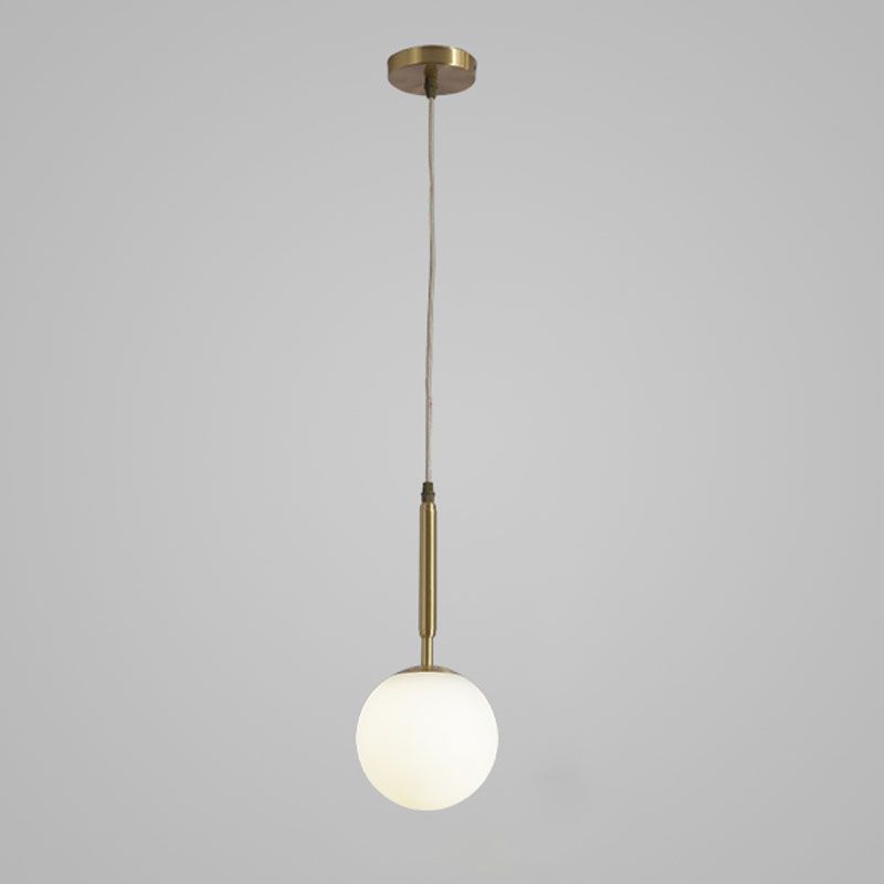 Kreative zeitgenössische Anhängerbeleuchtung mit Glasschatten für Salon -Café -Shop