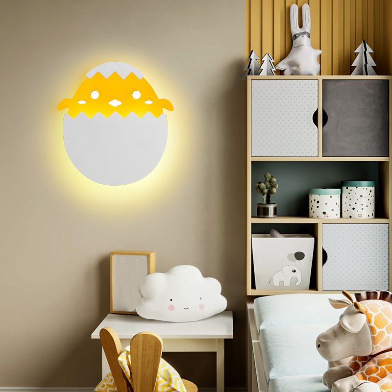 Single Green/Yellow Modernism Wall Mounted Sconce Statement LED Wall Light